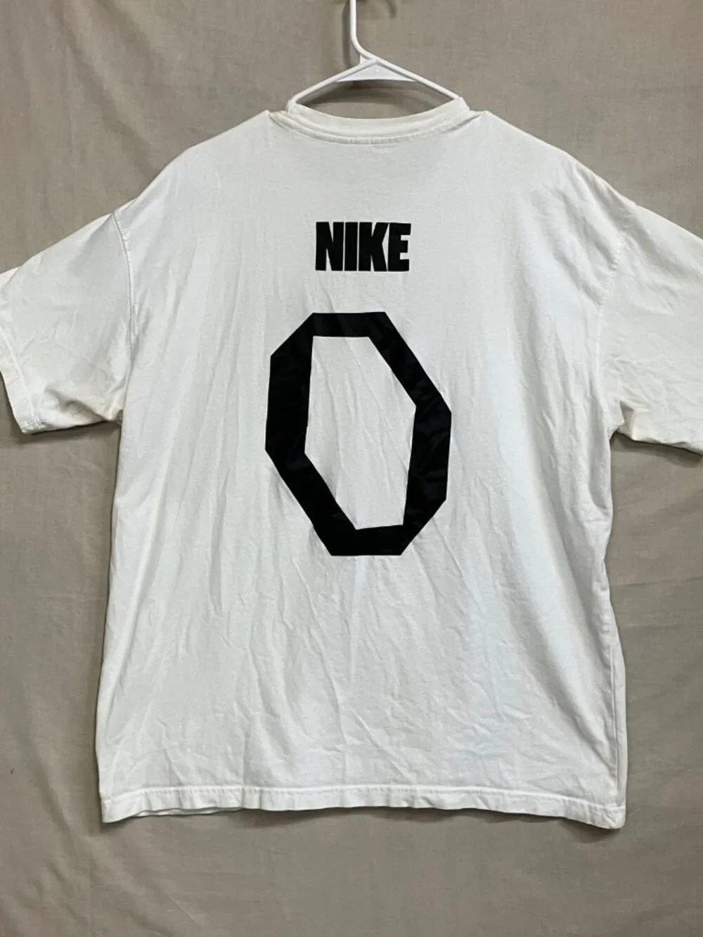Nike Tee Shirt Men's Size Large White Graphic Logo Crew Neck Short Sleeves